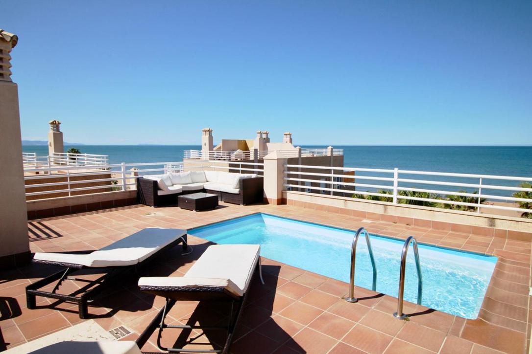 Atico Con Piscina Privada En Primera Linea Apartment Дения Екстериор снимка
