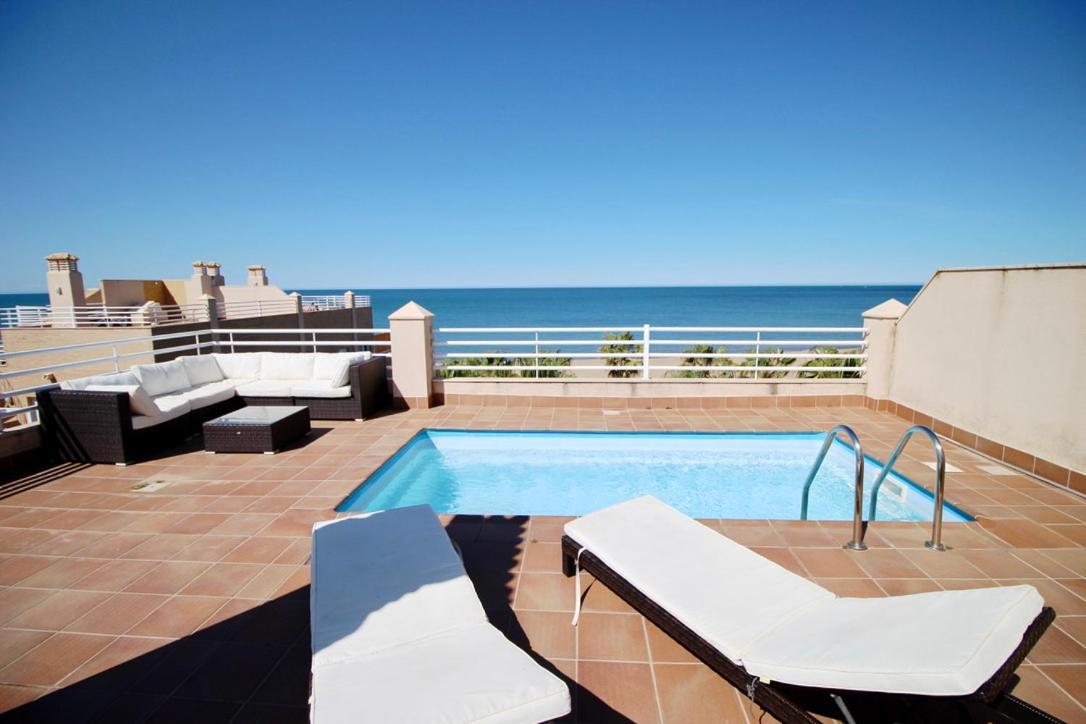 Atico Con Piscina Privada En Primera Linea Apartment Дения Екстериор снимка