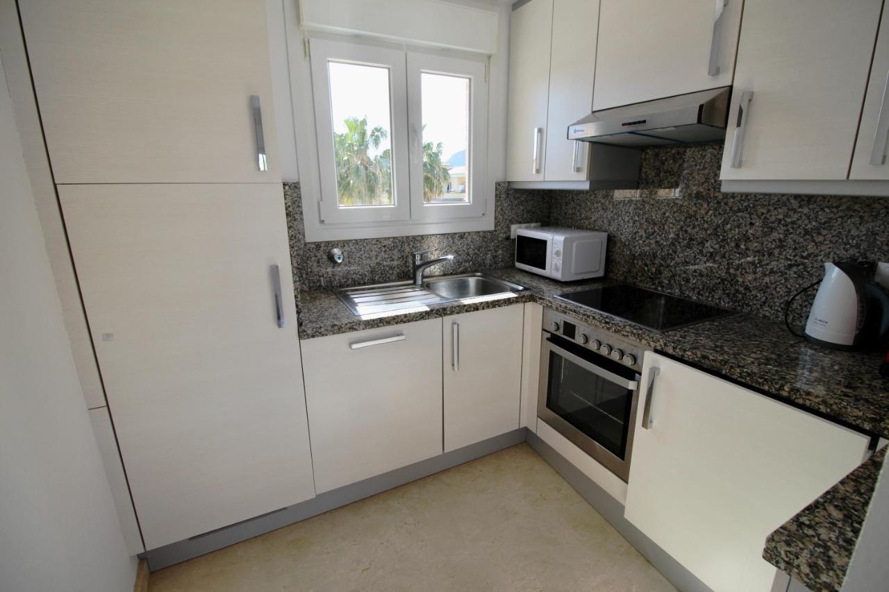 Atico Con Piscina Privada En Primera Linea Apartment Дения Екстериор снимка