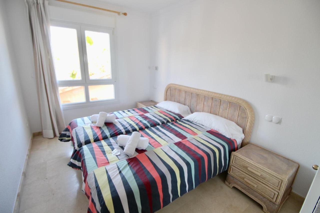 Atico Con Piscina Privada En Primera Linea Apartment Дения Екстериор снимка