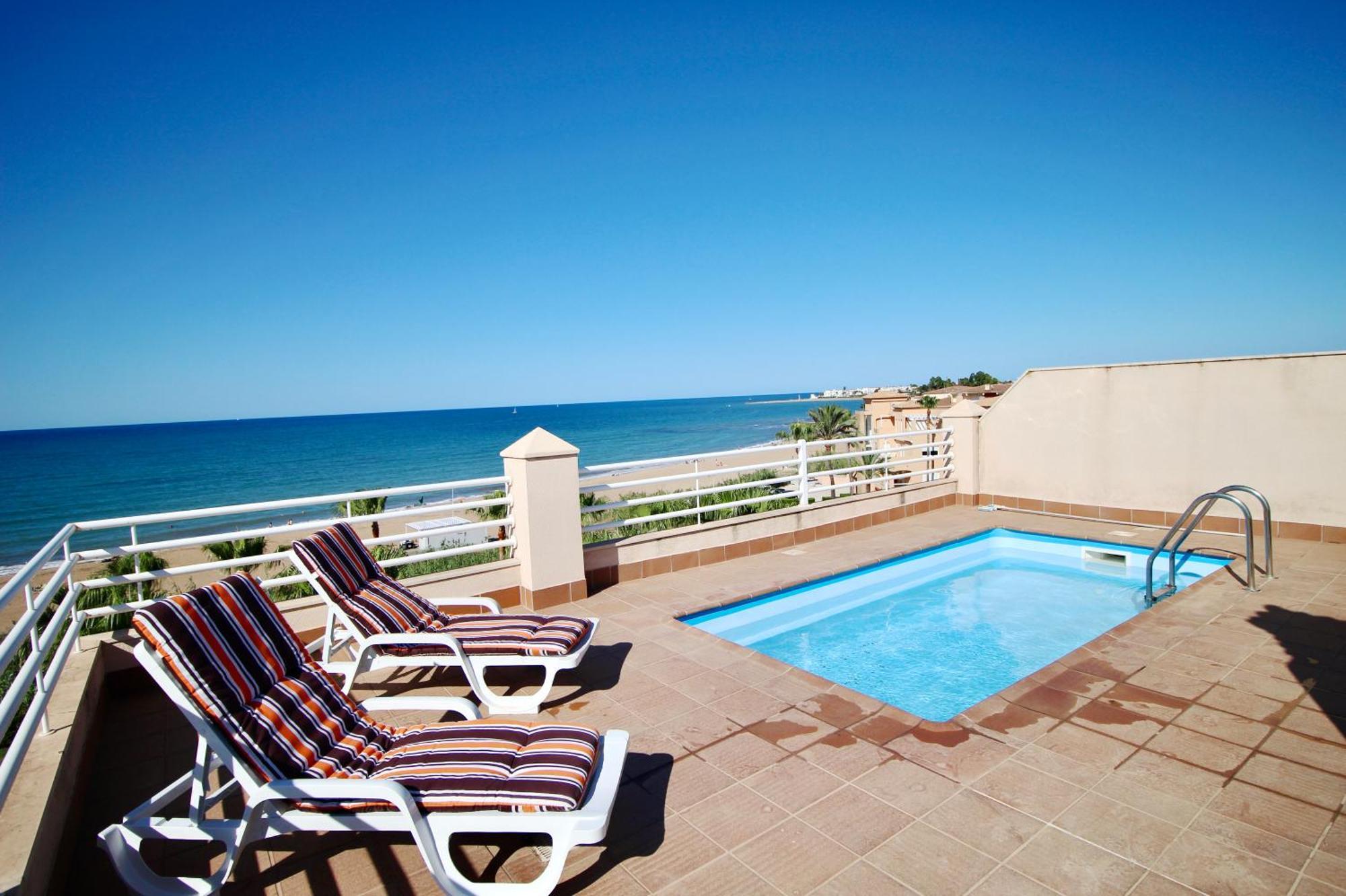 Atico Con Piscina Privada En Primera Linea Apartment Дения Стая снимка